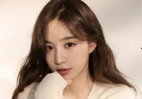 初代網(wǎng)紅雪梨被曝大瓜,揭秘背后驚人真相